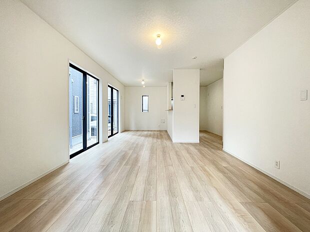 内装〜living room〜　 オープンでのびやかな空間を生み出す、こだわりの「広がり」と「ゆとり」 2号棟