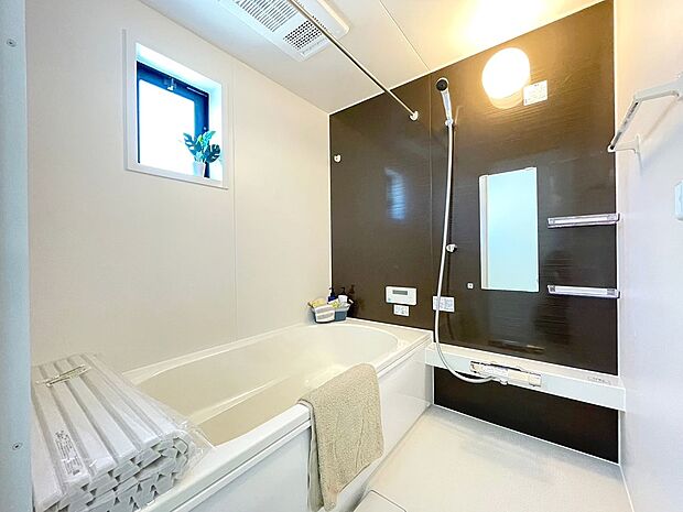 内装〜bathroom〜　 浴室乾燥機付で心地よいバスタイムを実現 