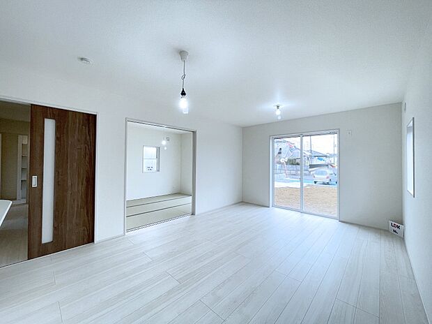 内装〜living room〜　 オープンでのびやかな空間を生み出す、こだわりの「広がり」と「ゆとり」　1号棟  