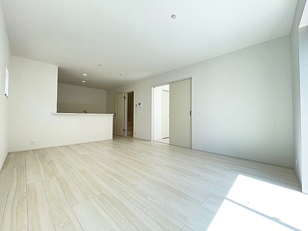 内装〜living room〜　 オープンでのびやかな空間を生み出す、こだわりの「広がり」と「ゆとり」　3号棟   