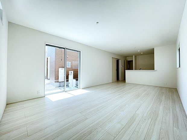 内装〜living room〜　 オープンでのびやかな空間を生み出す、こだわりの「広がり」と「ゆとり」　2号棟  