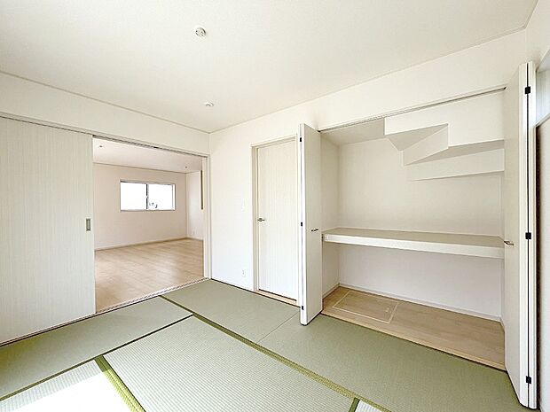内装〜Japanese‐style room〜ＬＤＫとつながる開放的な和室を設けた住まい11号棟