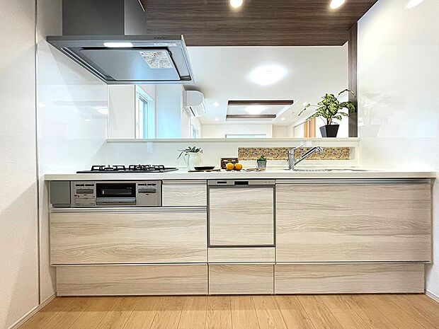 内装〜kitchen〜　 毎日使うキッチンがきれいだとお料理も楽しくなります。 　3号棟