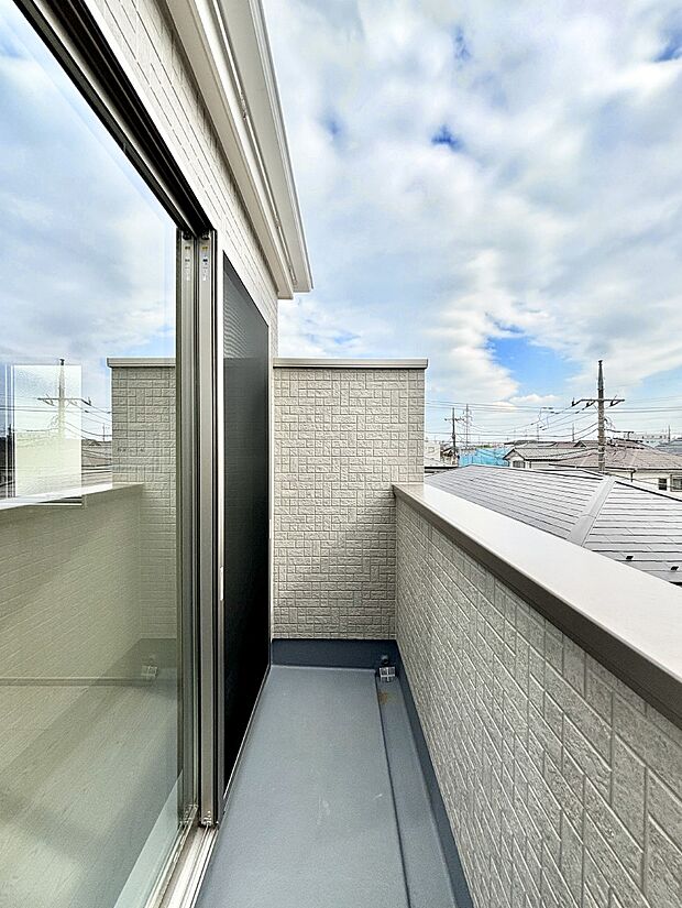 風通しの良いバルコニー  