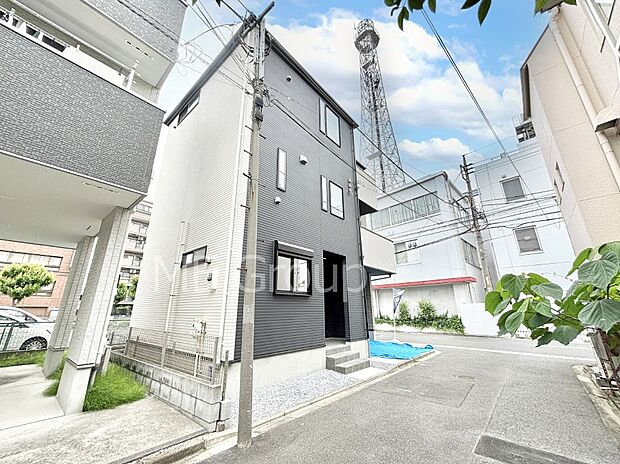 溢れる陽光でご家族の笑顔も輝く