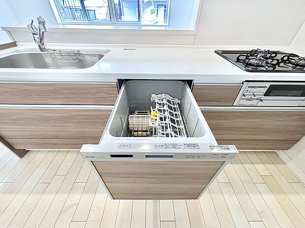 面倒なお片づけは食洗機にお任せ!家事の負担が減って、時間にも気持ちにもゆとりができます。