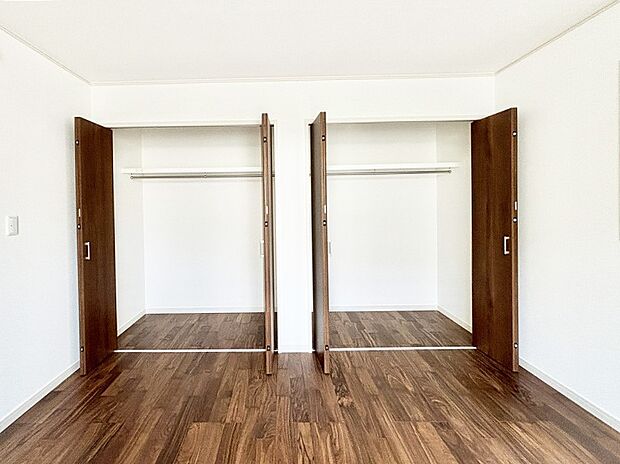 たっぷりの収納スペースで快適に暮らせそう