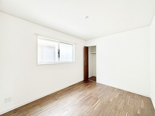 収納が充実しているので、居住スペースを広く使えます。