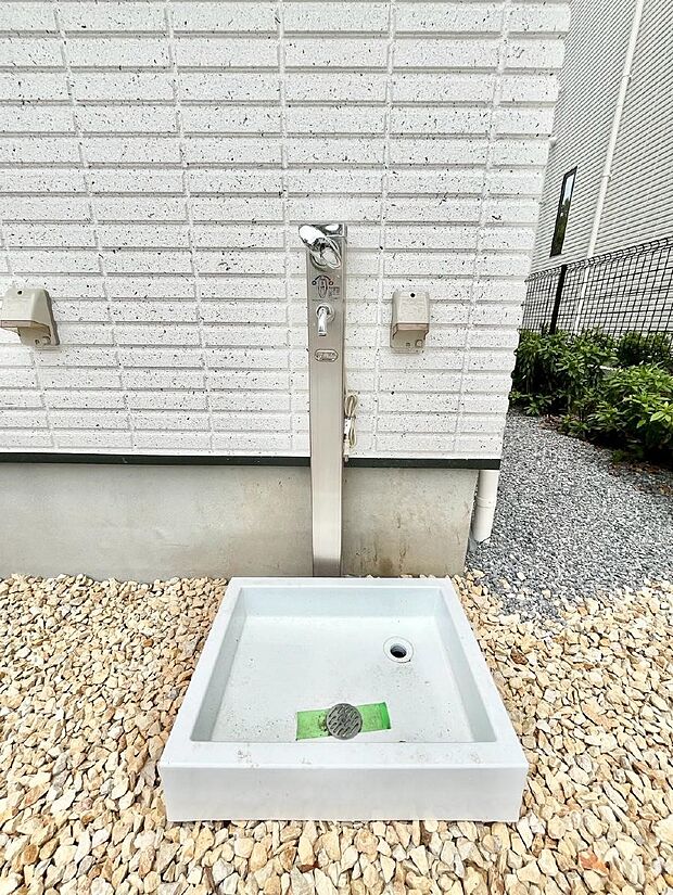 ガーデニングやお掃除に便利な外水栓