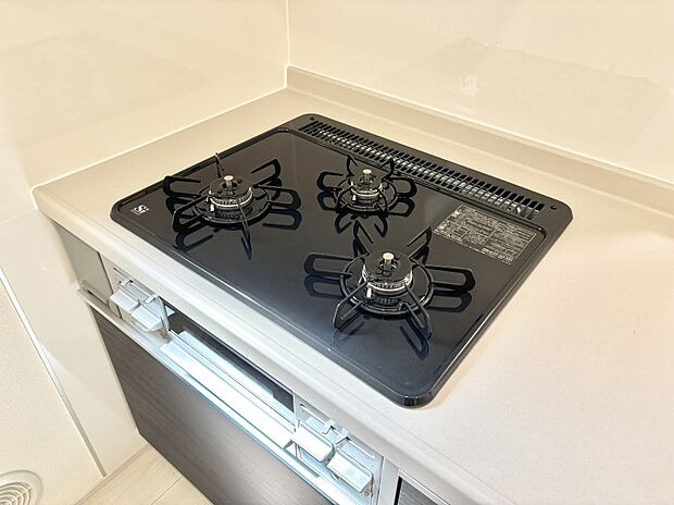 三口ガスコンロでお料理が一気にはかどりそう    