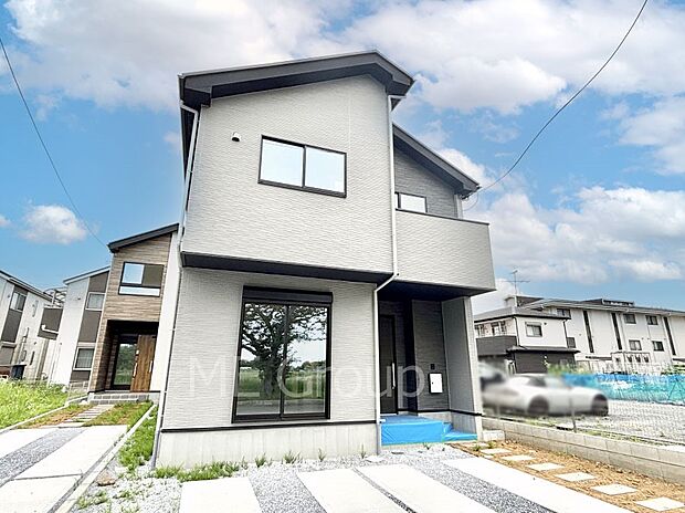 暮らしやすさと居心地の良さにこだわったシンプルで飽きのこないデザイン !