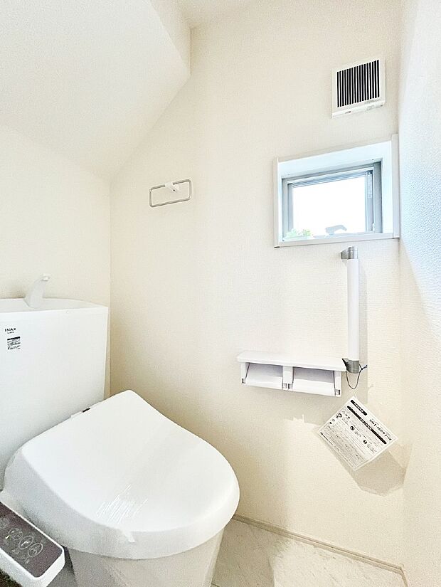 トイレは温水洗浄機能付き