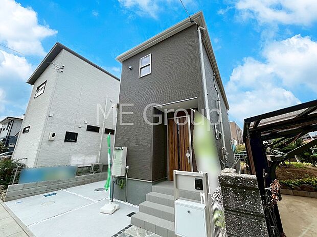 溢れる陽光でご家族の笑顔も輝く