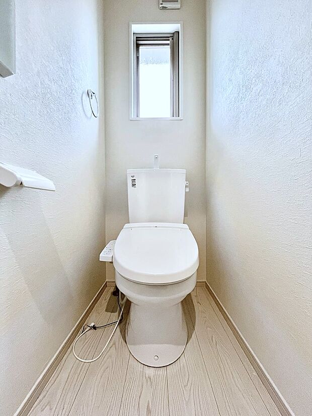 トイレは安心の2箇所!朝のバタバタも一安心です。