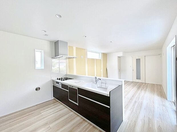 カウンター越しにお話しをしながら毎日のお料理をもっと楽しく