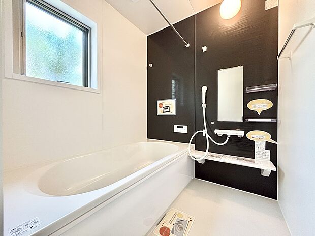 落ち着いた雰囲気でゆっくりお寛ぎいただけるバスルーム