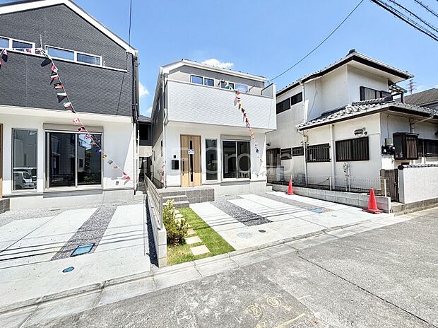 たっぷりの陽光と心地よい風が舞い込む住まい 