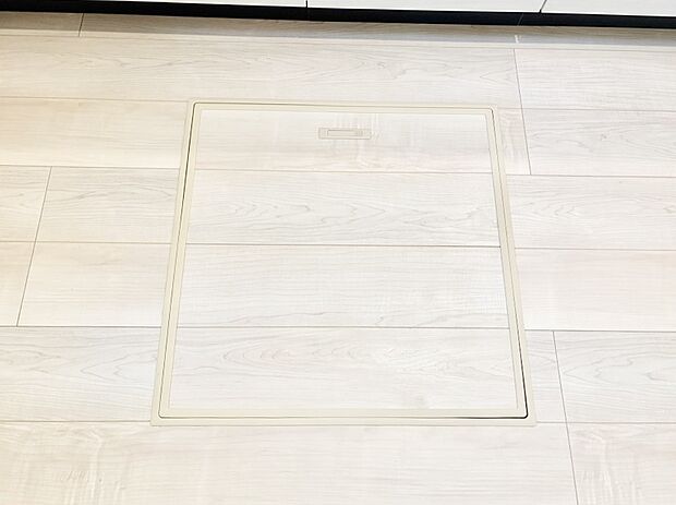 床下収納付き！日用品・非常用品の収納にも大活躍。