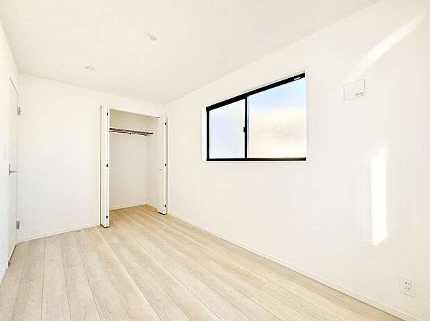 ナチュラルなフローリングはどんなインテリアにもマッチ。