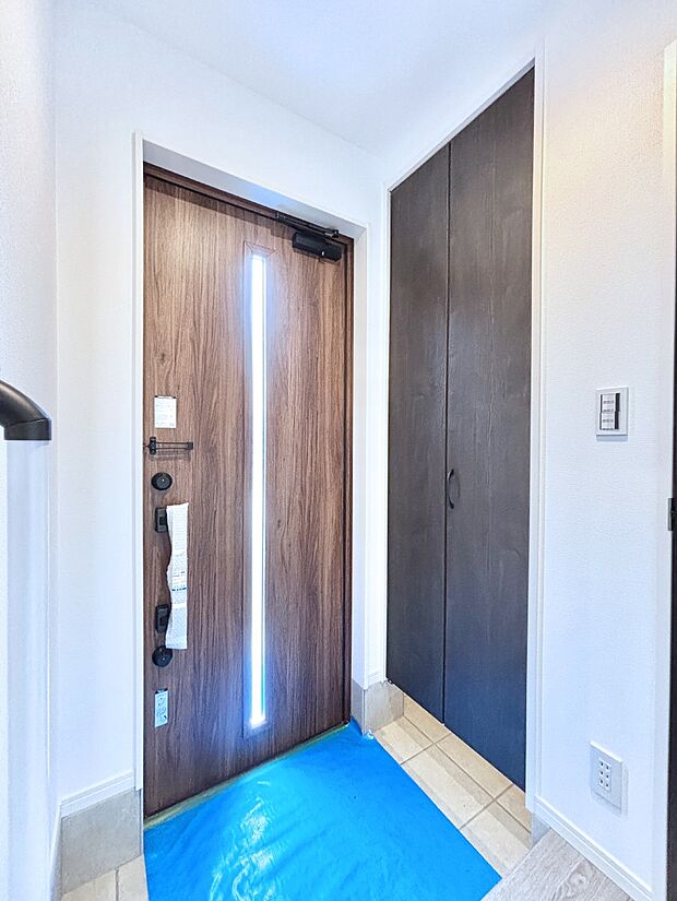 家族の帰宅やお客様をあたたかく迎える玄関