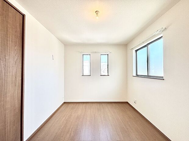 2面採光で明るさ&風通し良好!