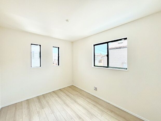 ナチュラルなフローリングはどんなインテリアにもマッチ