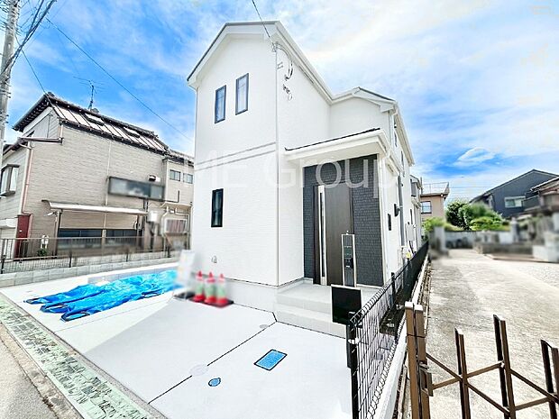 洗練された外観、上質な住空間が広がる室内は永く安心して過ごせる住居です。   