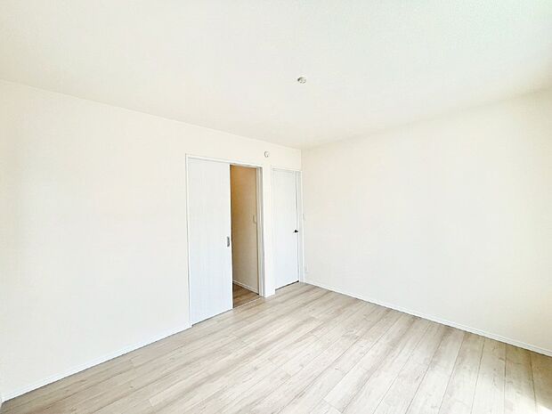 WICがあるお部屋!季節ごとの入れ替えも不要で便利です