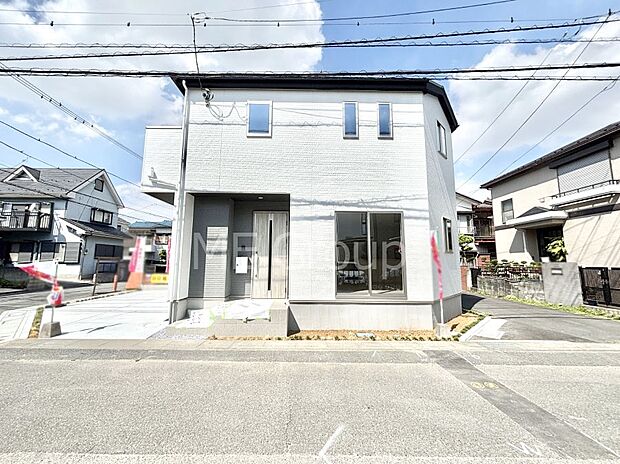 溢れる陽光でご家族の笑顔も輝く