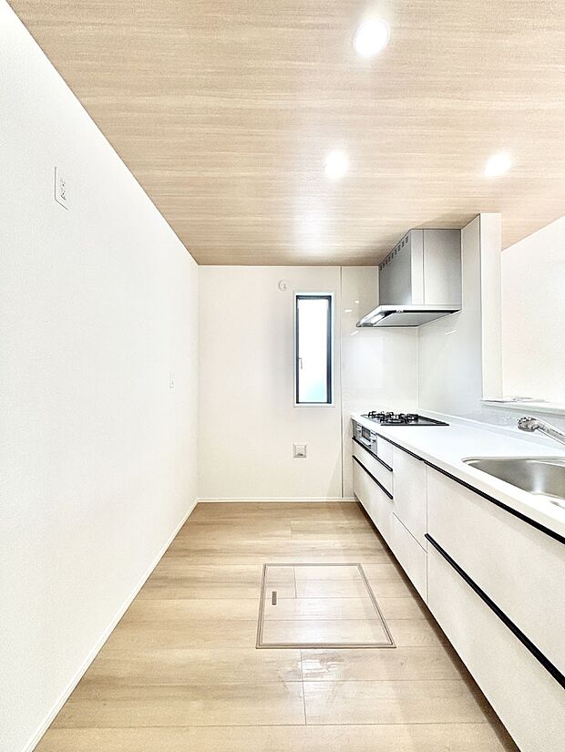 ゆとりあるキッチンではご家族と楽しくお料理ができます。