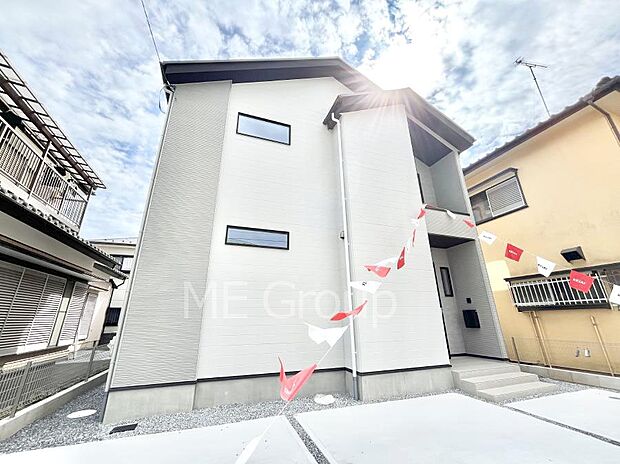 たっぷりの陽光と心地よい風が舞い込む住まい 