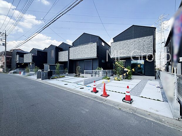 前面道路はきちんと整備されています