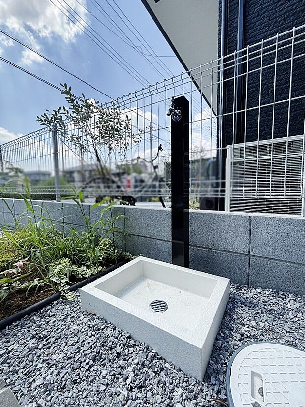 ガーデニングやお掃除に便利な外水栓