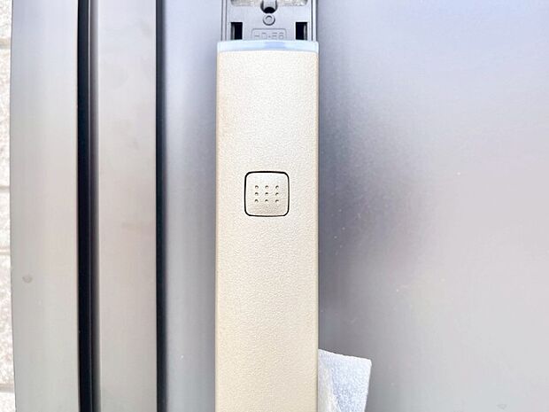 スマートに開錠できる電子キー