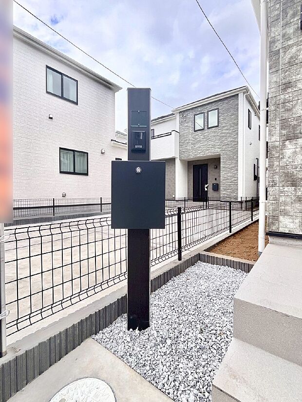 表札・インターホン・ポストをひとつに集約  