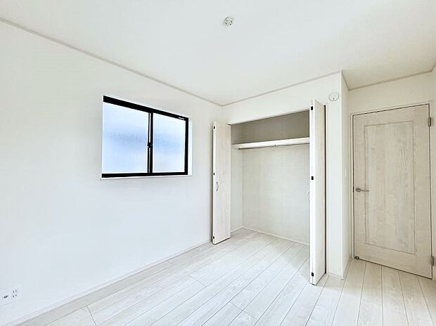 収納が充実しているので、居住スペースを広く使えます。