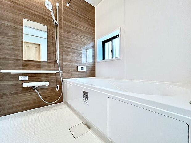 一日の疲れを癒やす大切なバスタイム。ゆっくりとお風呂を楽しんで疲れをとりたいですね！  