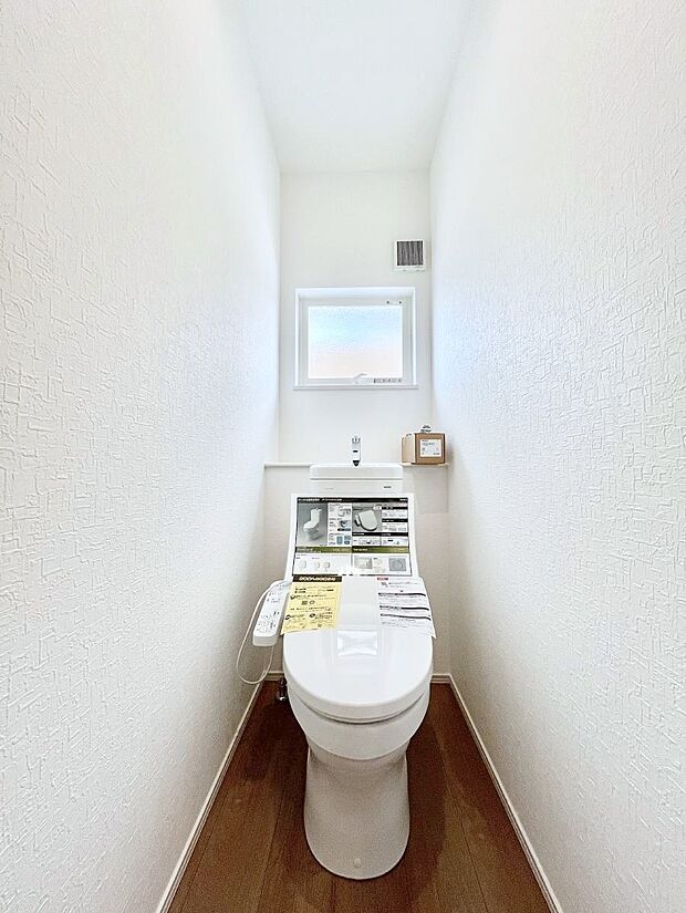 トイレは1階と2階それぞれに配置されていてとても便利です。 