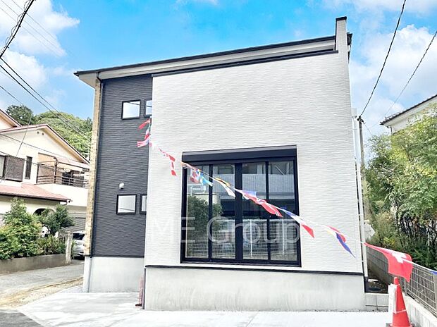 たっぷりの陽光と心地よい風が舞い込む住まい 