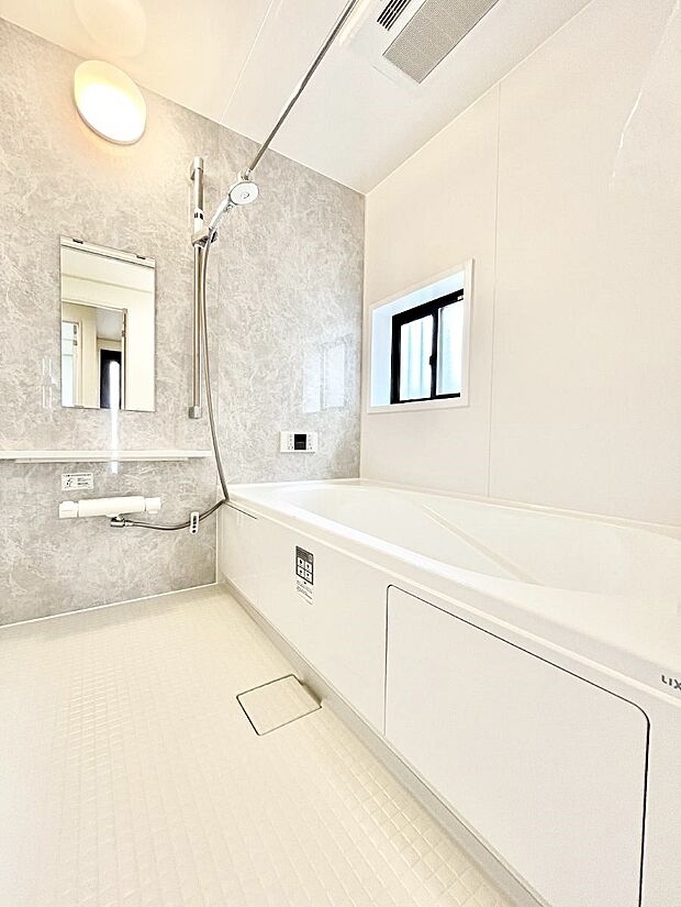 1日の疲れをリフレッシュできる、快適なバスタイムを演出してくれます。