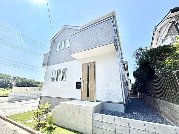 たっぷりの陽光と心地よい風が舞い込む住まい