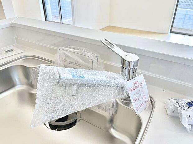 いつでも清潔なおいしいお水を。一つの水栓で水道水と浄水を使い分け。