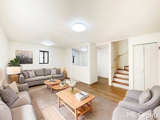 ご家族のコミュニケーションが深まるリビング階段を採用したLDK ※家具はCGです