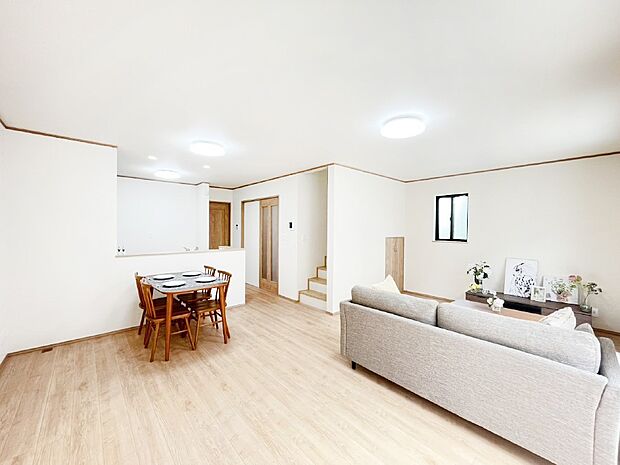 リビング階段、毎日大切な家族とコミュニケーションがとれる家族思いの間取り