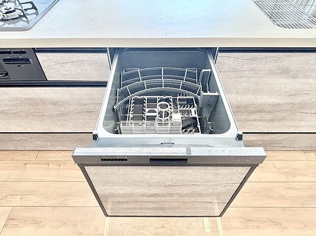 面倒なお片づけは食洗機にお任せ!家事の負担が減って、時間にも気持ちにもゆとりができます。