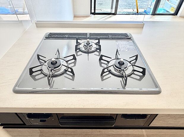 浴室涼風暖房換気乾燥機付きなので、お天気が悪い日のお洗濯も安心!