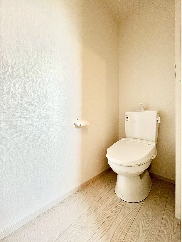 白を基調とした清潔感のある落ち着ける空間