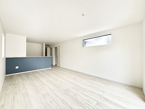 家族団らんの時間も増えそうなくつろぎのリビングダイニング。   