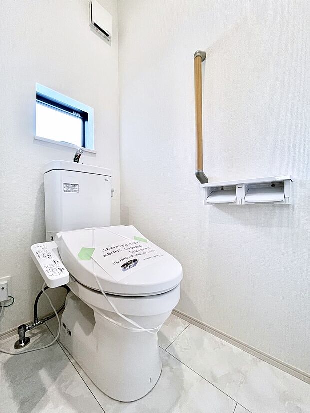 トイレは1階と2階それぞれに配置されていてとても便利です。 