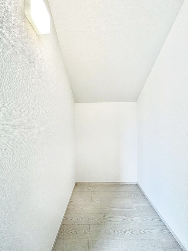 ウォークインクローゼットのある住まいでスッキリ快適な生活を